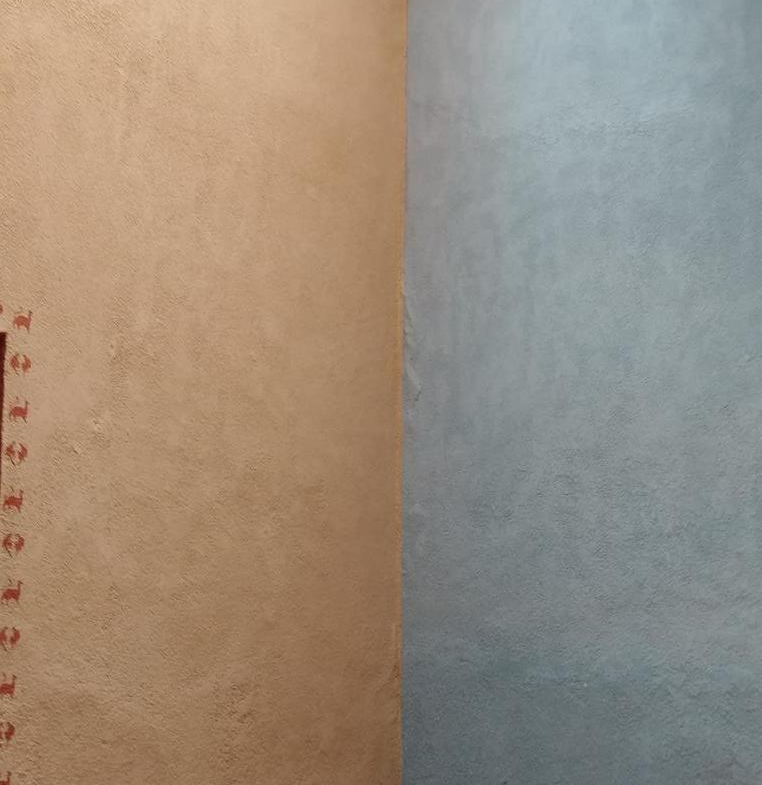 762